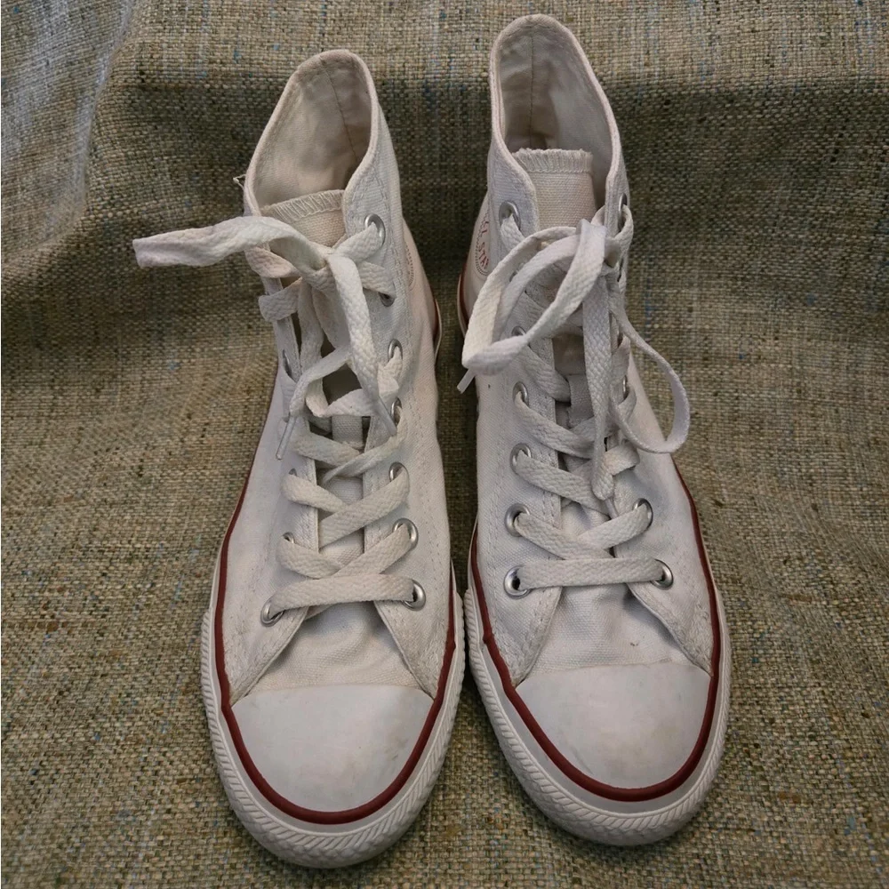 Converse Chuck Taylor All Star High Top Sneaker US Women’s Size 7 White - Picture 2 of 12